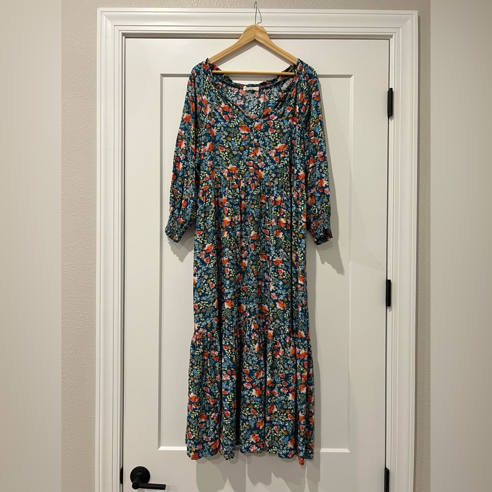 Never worn beautiful dress!